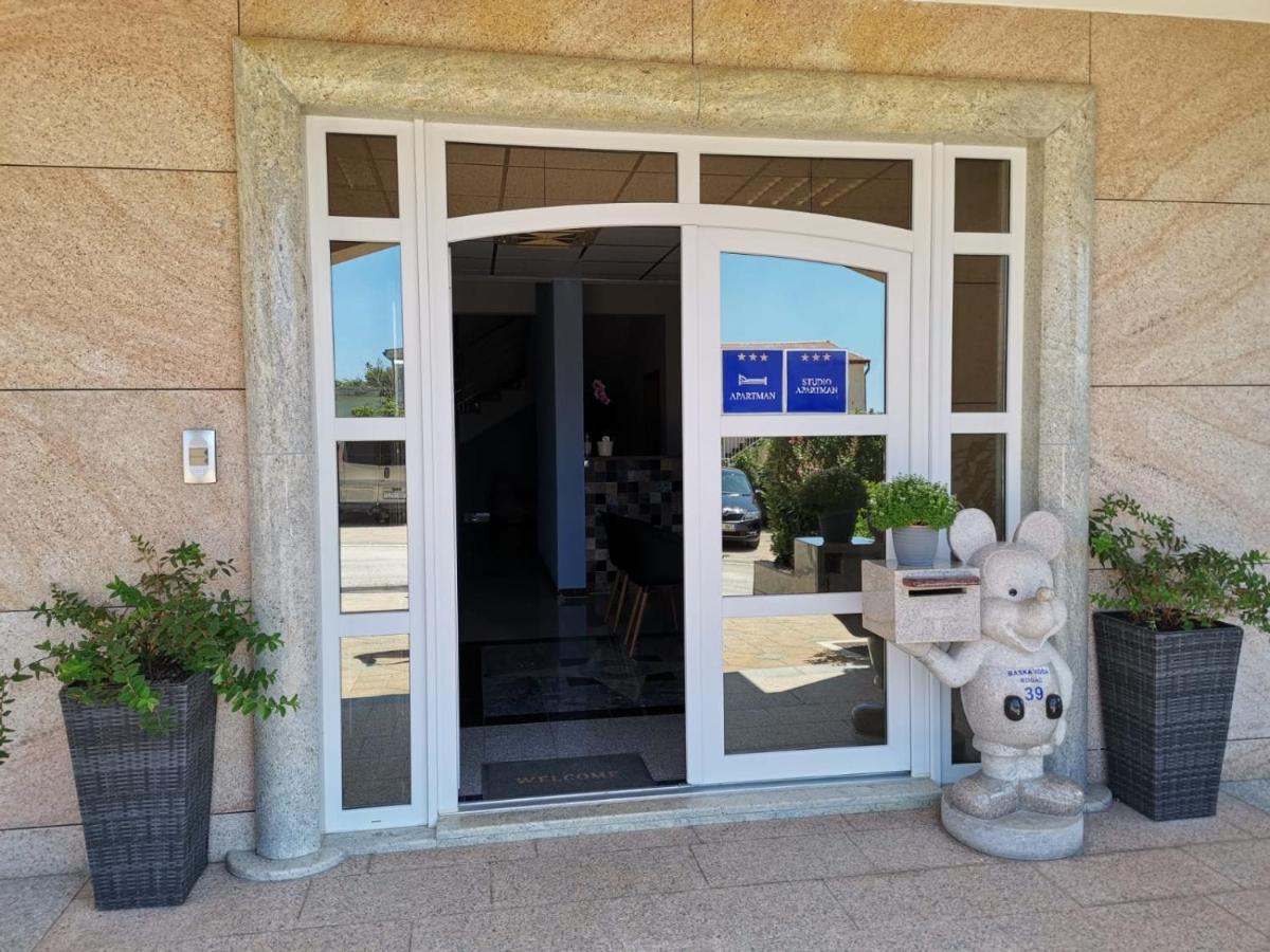 Villa Maric Baska Voda Bagian luar foto