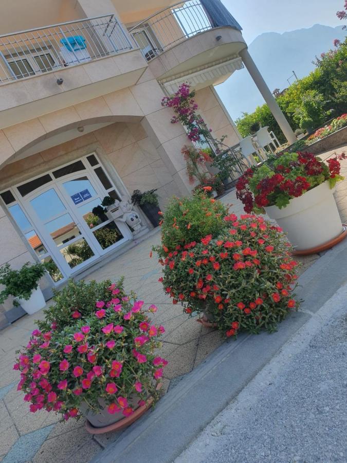 Villa Maric Baska Voda Bagian luar foto